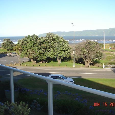 Seascape Bed & Breakfast Paraparaumu Exterior photo