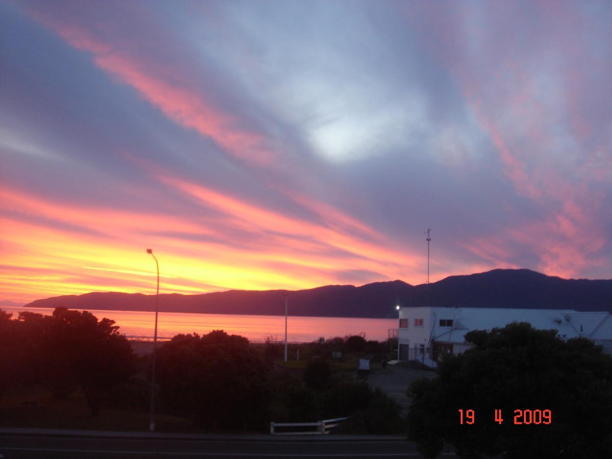 Seascape Bed & Breakfast Paraparaumu Exterior photo